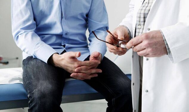 A man of a doctor with symptoms of prostatitis